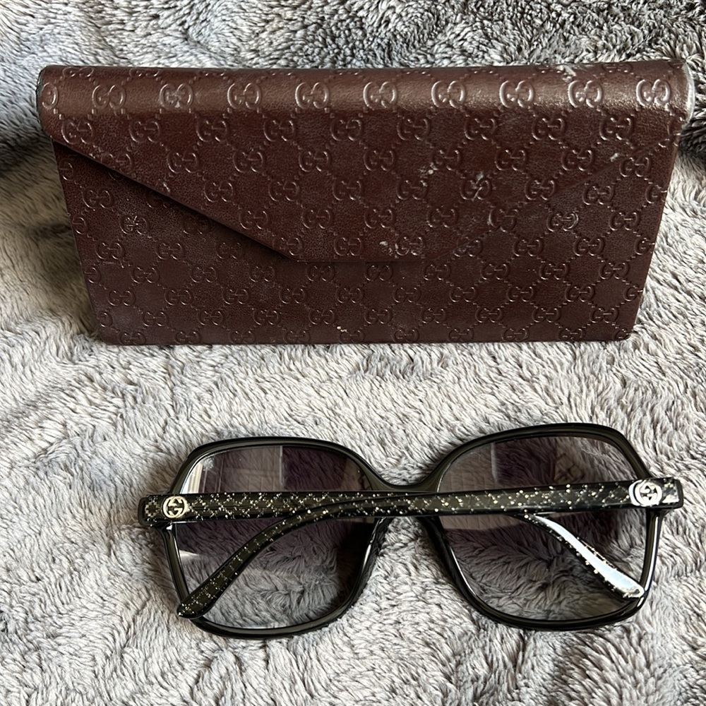 Gucci Squared Sunglasses View 3